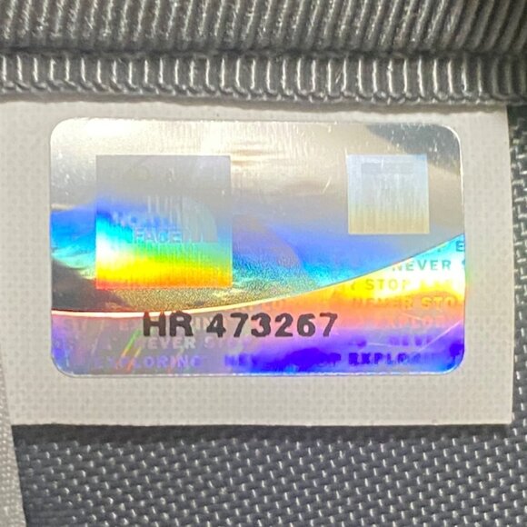 The North Face Vault Black Backpack 27L Unisex Design With Padded Straps & Multi - Picture 9 of 10